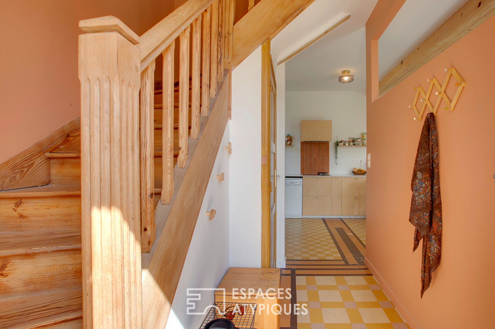 Charming 1930s house in the heart of town