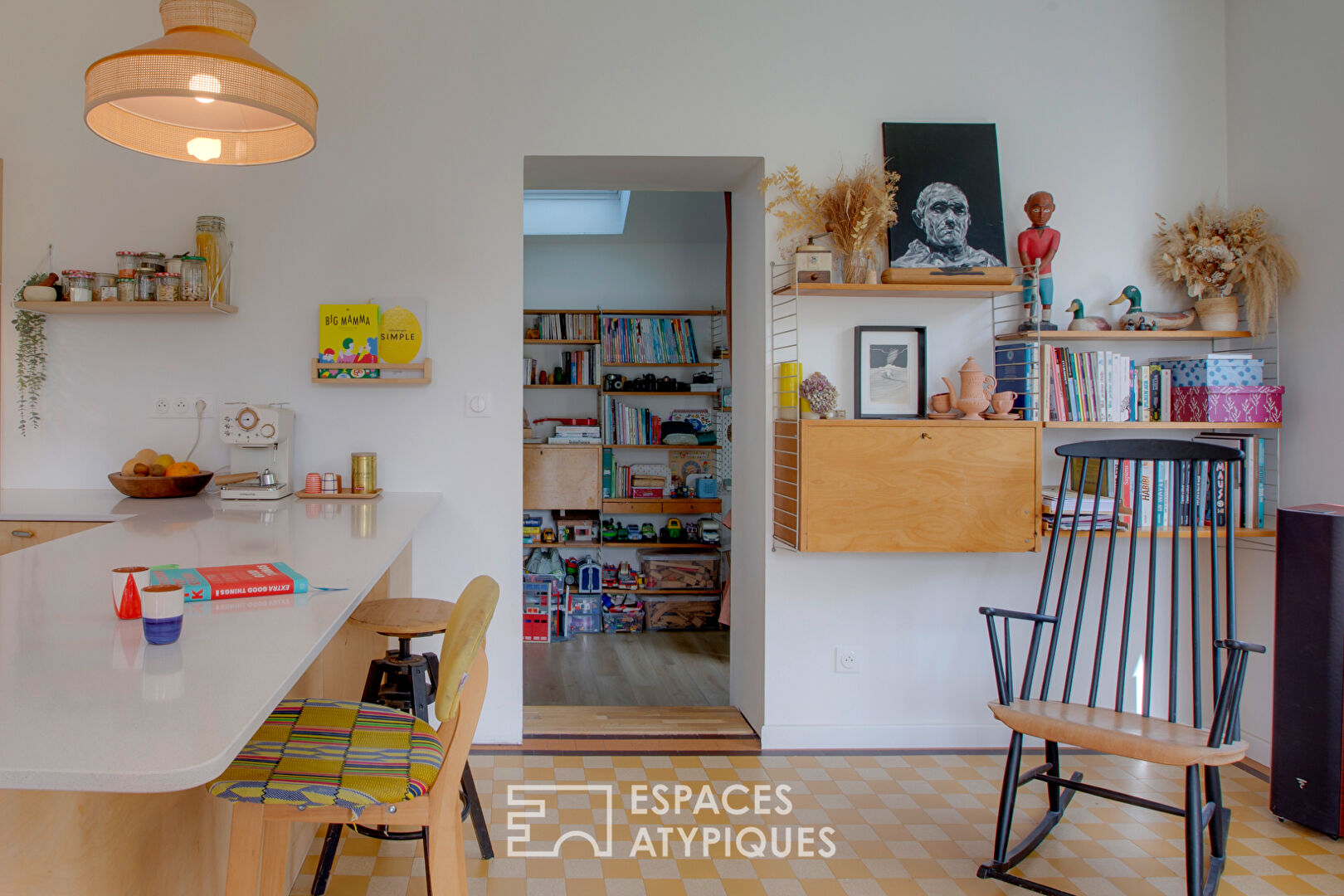 Charming 1930s house in the heart of town
