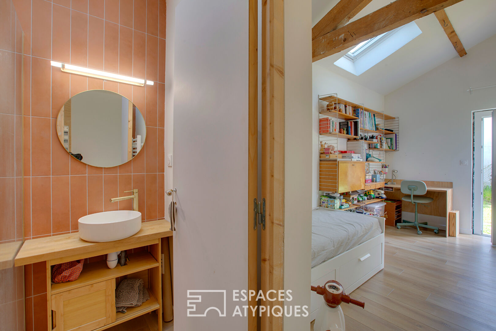 Charming 1930s house in the heart of town