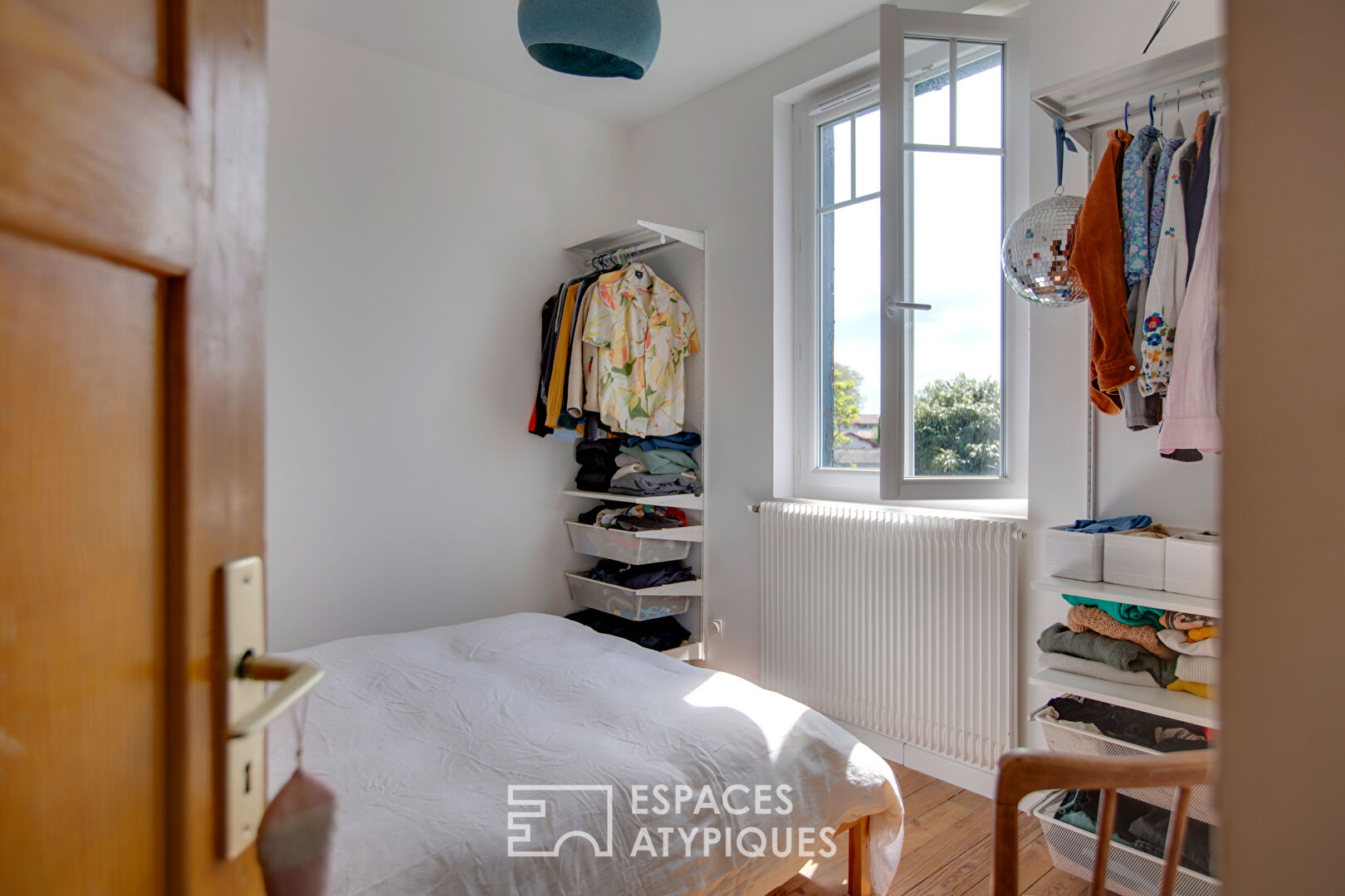 Charming 1930s house in the heart of town