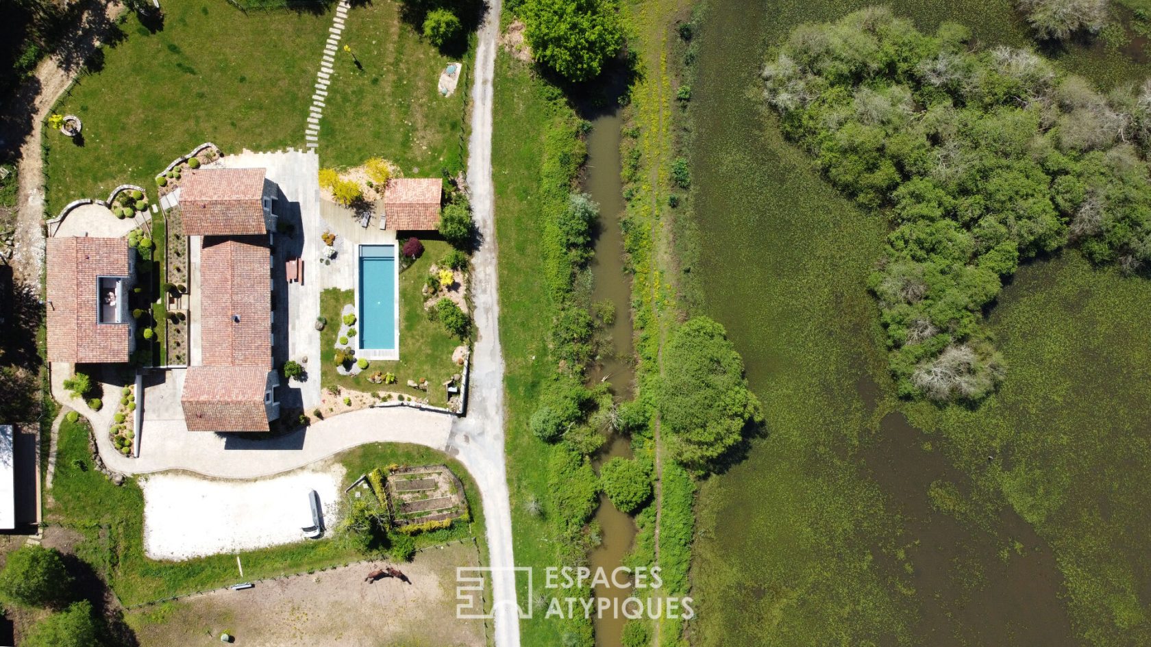 Domaine d’exception au charme Napoléonien dans un écrin de nature