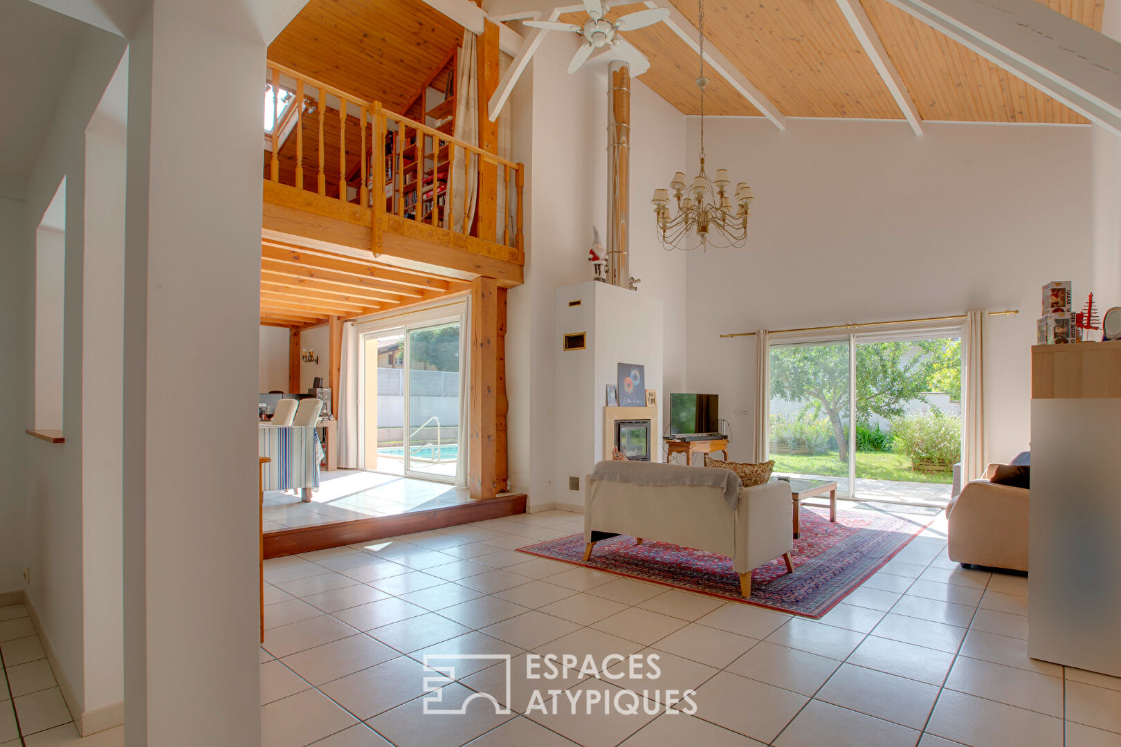 Maison familiale avec piscine, à deux pas de l’océan