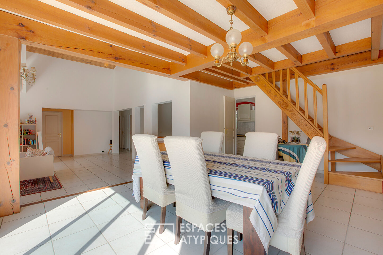 Maison familiale avec piscine, à deux pas de l’océan