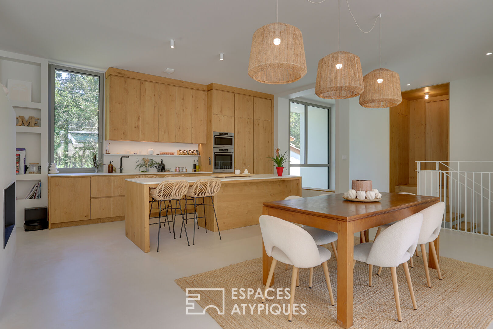 Minimalist elegance and open spaces close to the beaches