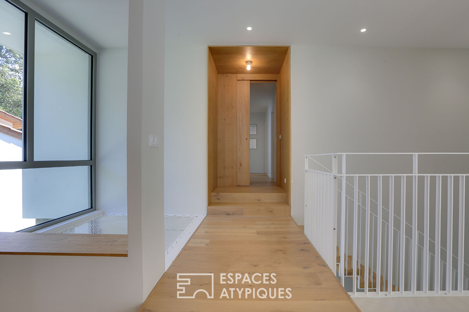Minimalist elegance and open spaces close to the beaches