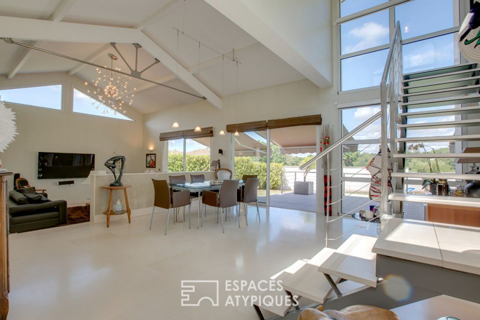 Maison d'architecte aux portes du futur golf