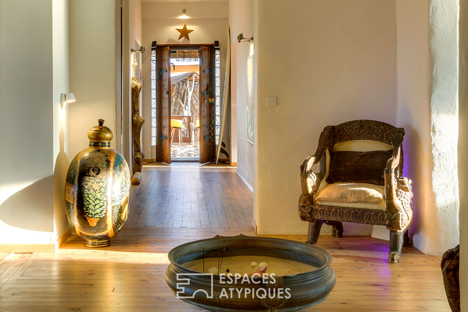 Villa emblématique en première ligne face à l’océan Atlantique