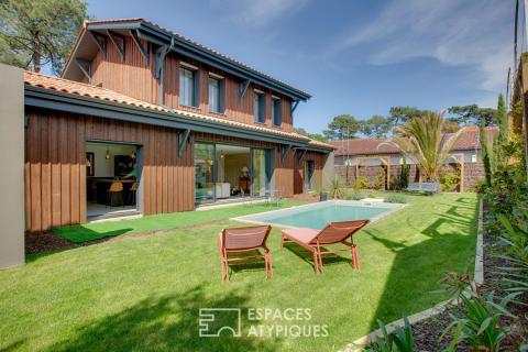 Villa aux lignes modernes à deux pas de l&rsquo;océan et du centre ville