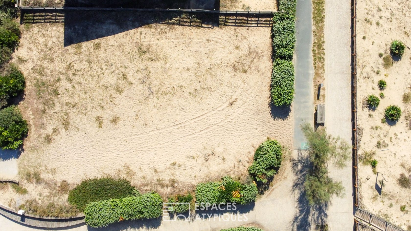 Terrain constructible en première ligne océane