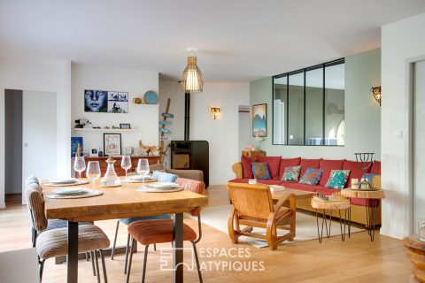 Villa avec piscine entre forêt et océan