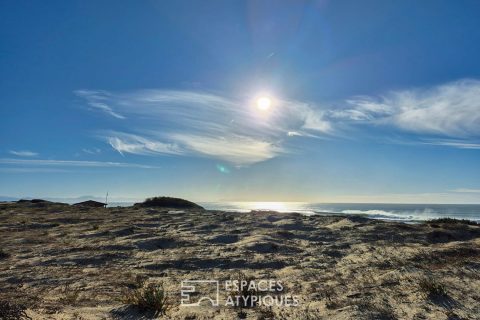 Villa patio et ses doubles extérieurs en bord de mer