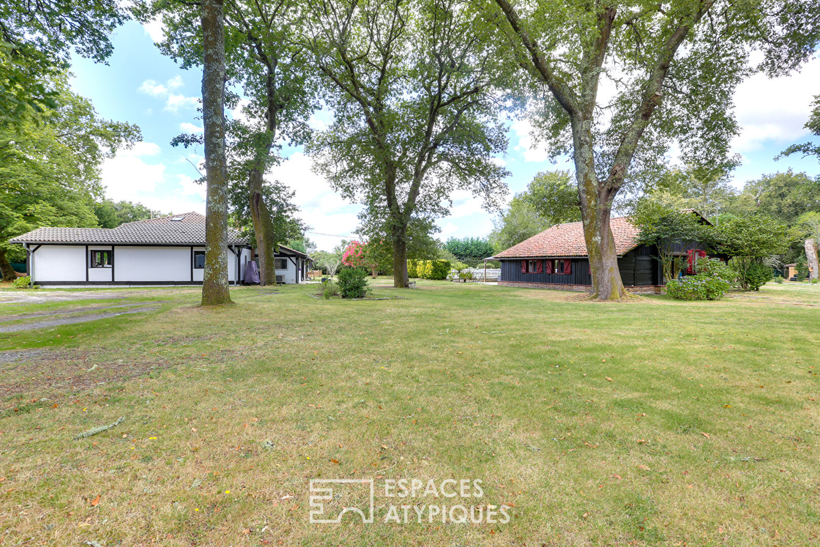 Airial landais du XIXe siècle rénové, piscine et parc arboré à 10 min de l’océan