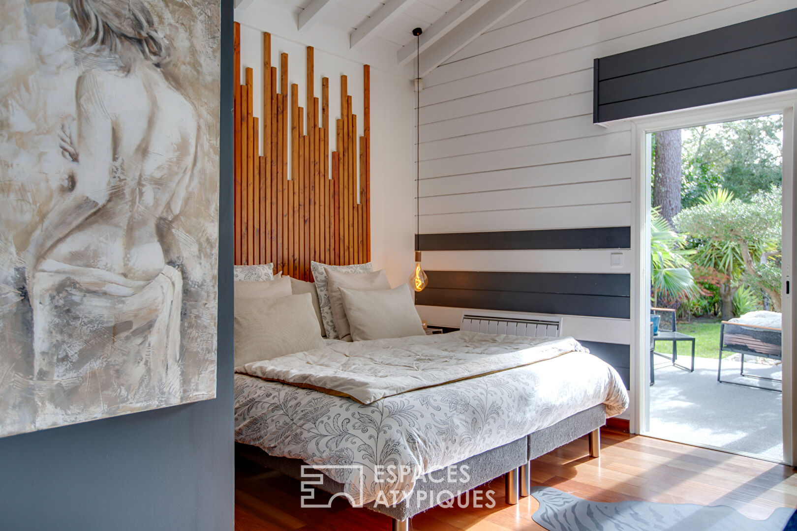 Elégance contemporaine au coeur d’un écrin boisé