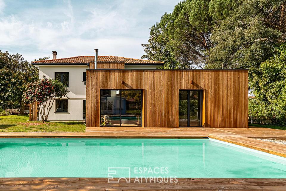 Maison d'architecte rénovée entre forêt et océan