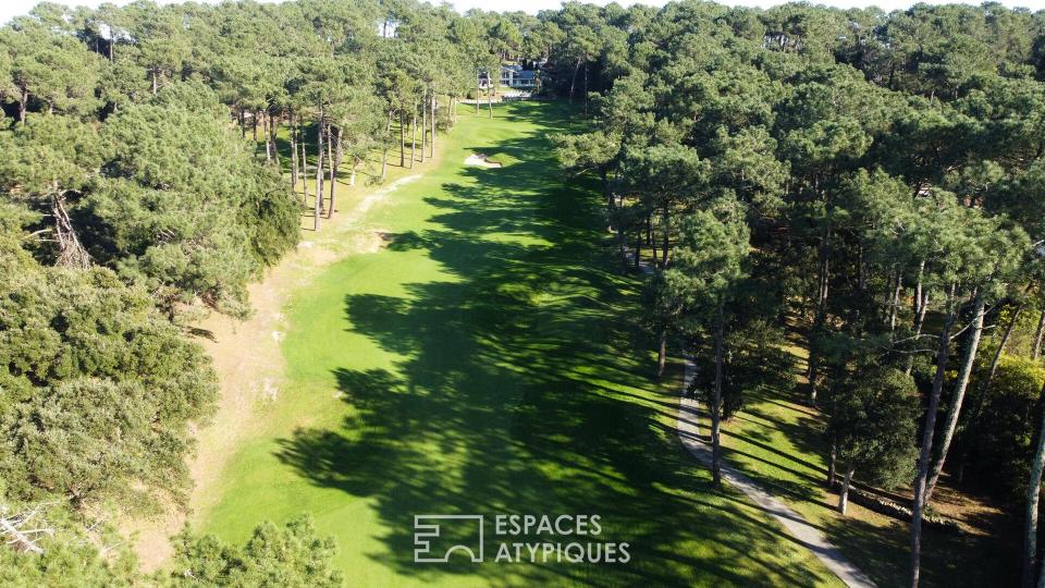 Villa au coeur du Golf de Seignosse, un écrin de nature et de prestige