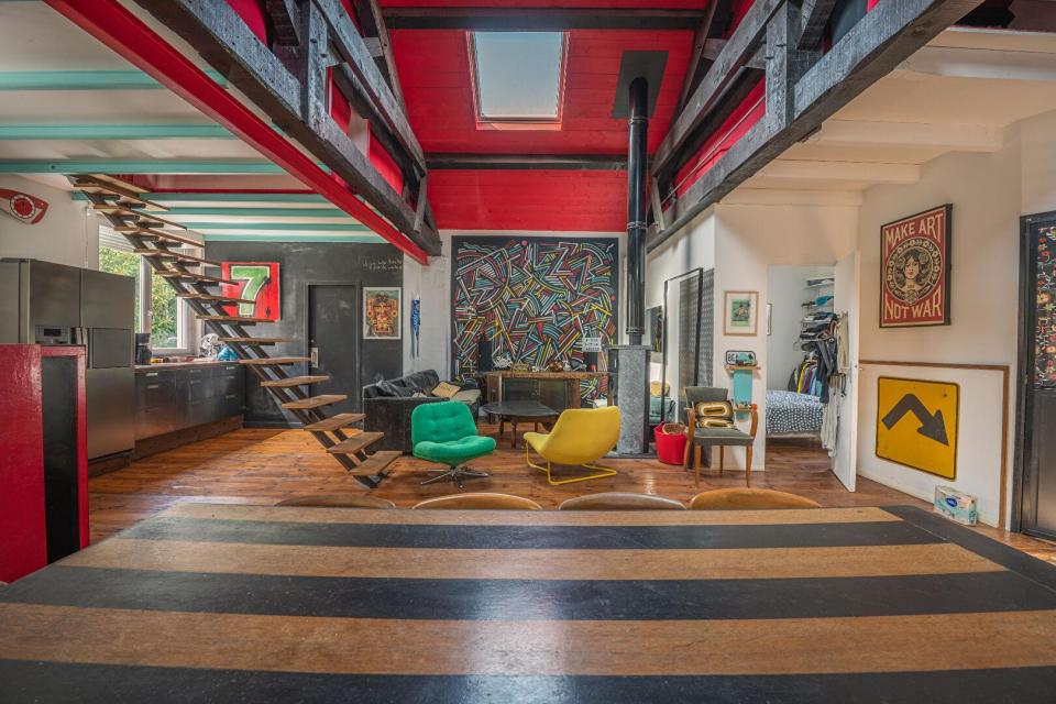 Réhabilitation d'une ancienne grange en loft singulier