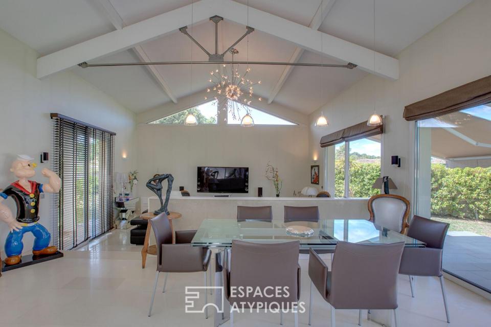 Maison d'architecte aux portes du futur golf