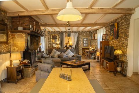 Gîte & Chambres d&rsquo;hôtes : Domaine de caractère en pleine nature