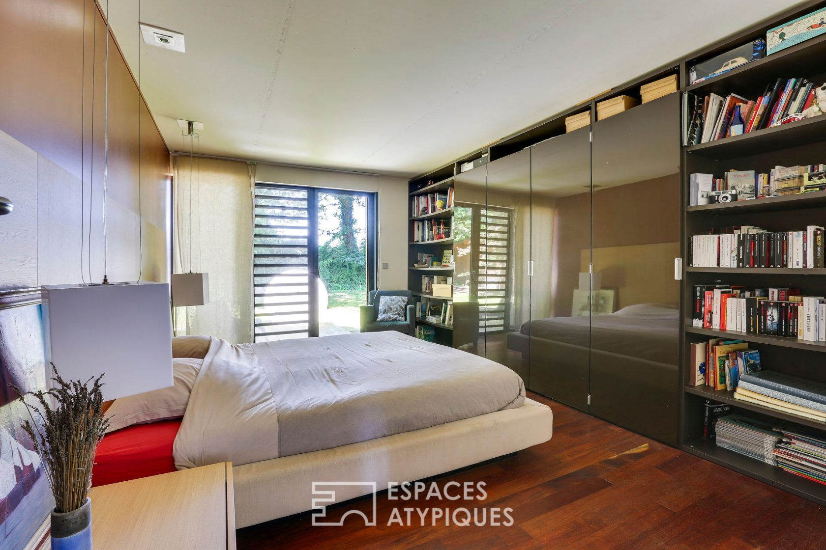 Contemporary villa nestled in the trees – Pey – 250 m²