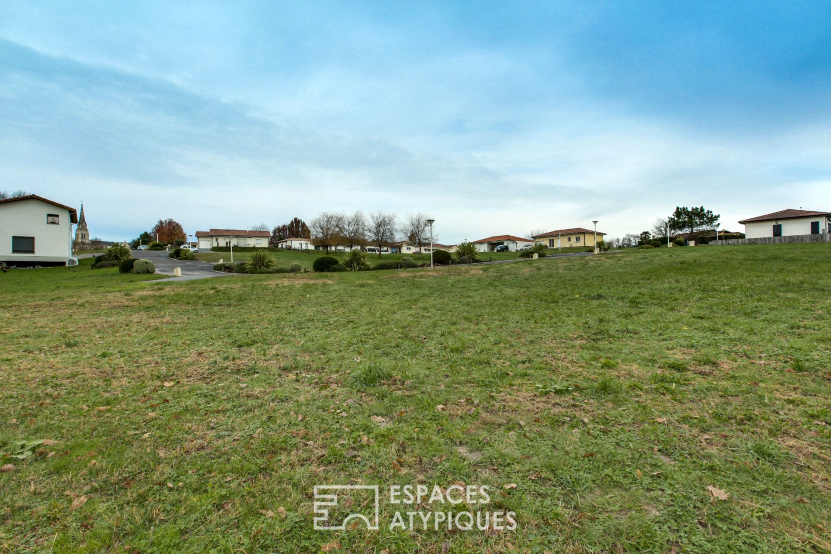 Terrain à bâtir de 700 m²