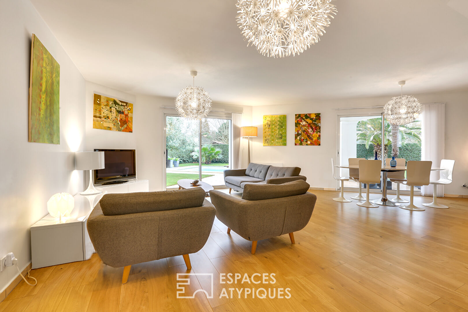 La lumineuse contemporaine