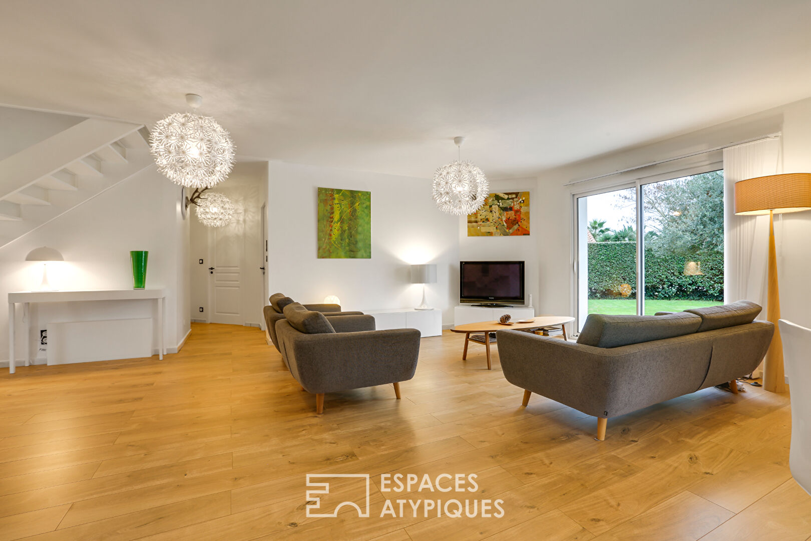 La lumineuse contemporaine
