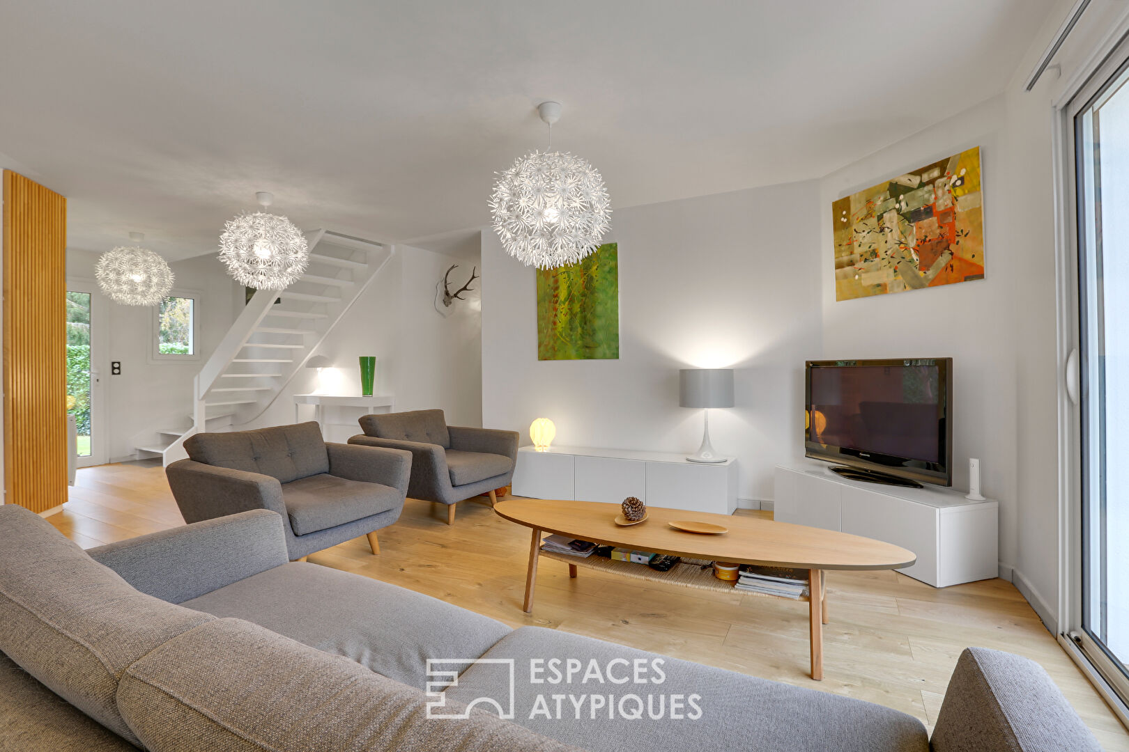 La lumineuse contemporaine