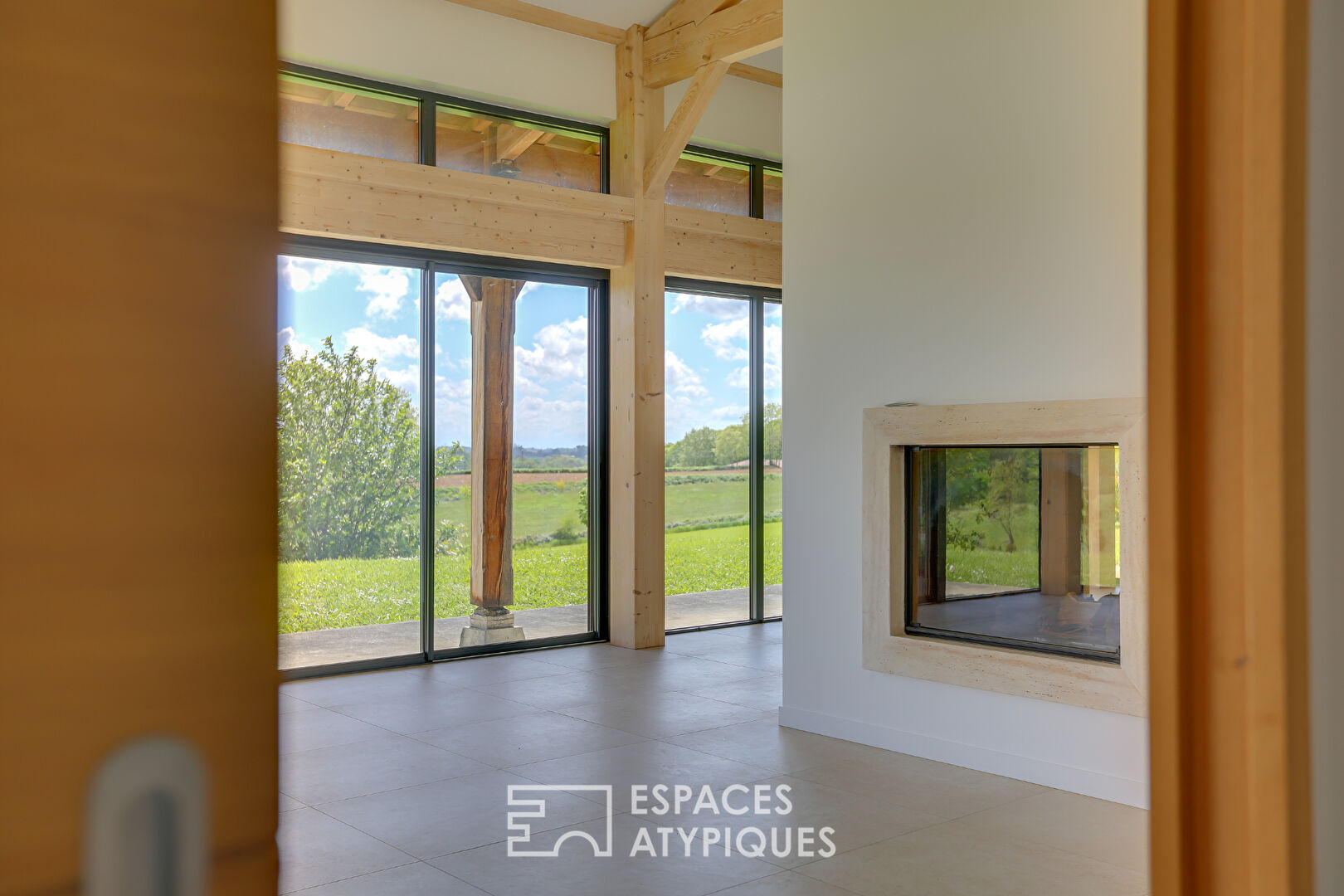 Maison d’architecte vue sur la chaîne des Pyrénées