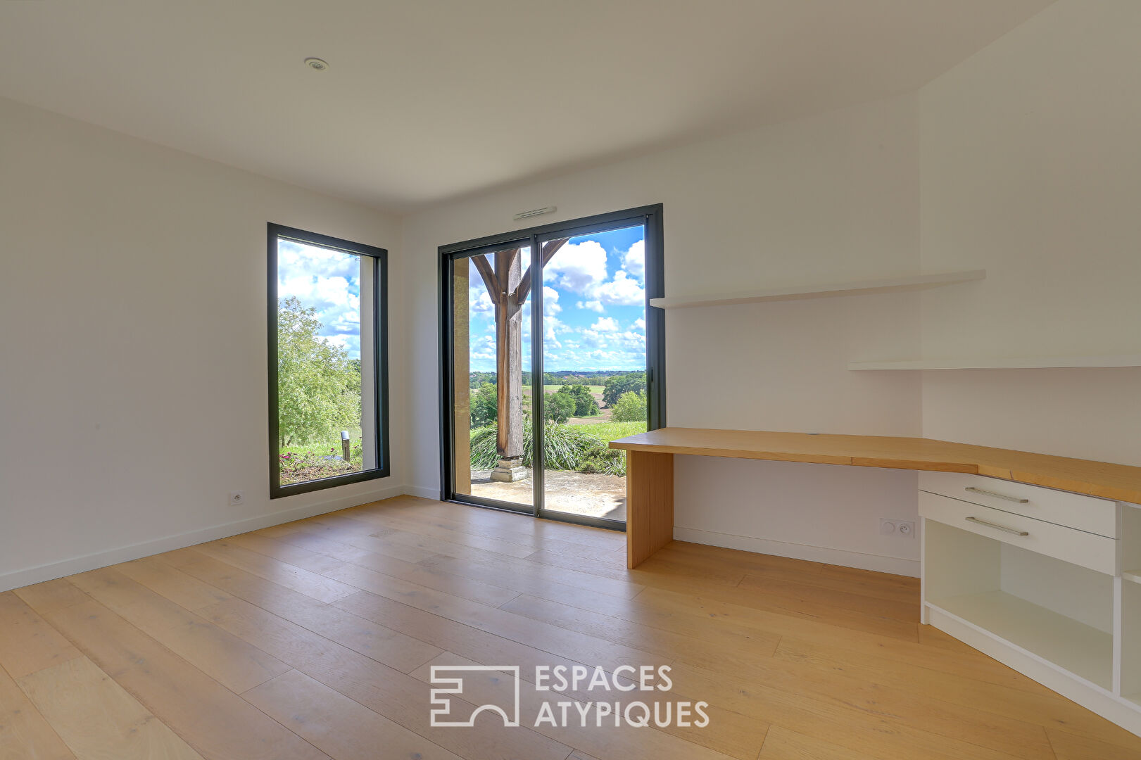 Maison d’architecte vue sur la chaîne des Pyrénées