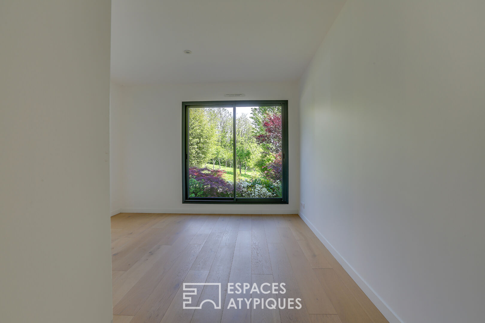 Maison d’architecte vue sur la chaîne des Pyrénées