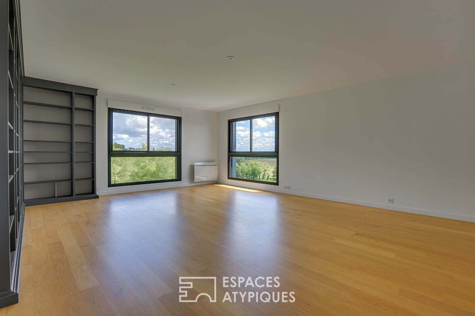 Maison d’architecte vue sur la chaîne des Pyrénées