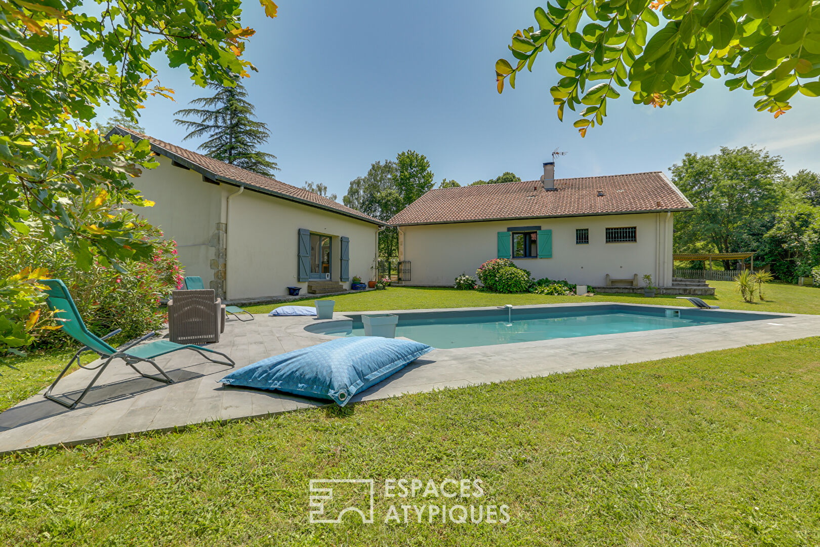 Renovated farmhouse in Chalosse