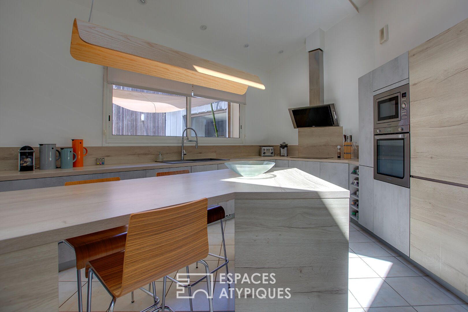 Villa d’architecte en bois à 2 km des plages