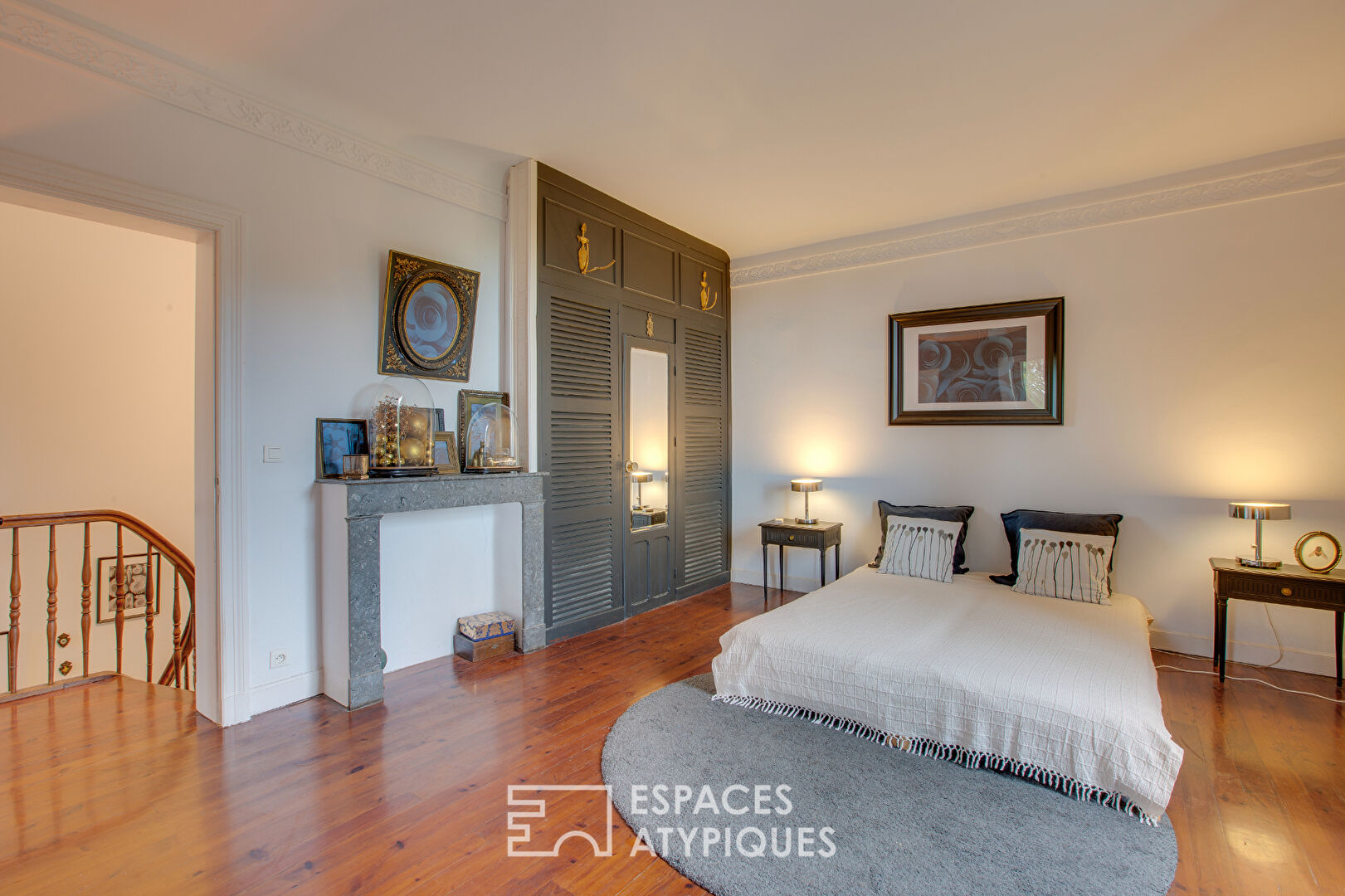 Vue Pyrénées et charme de l&rsquo;ancien : propriété familiale avec dépendance et piscine