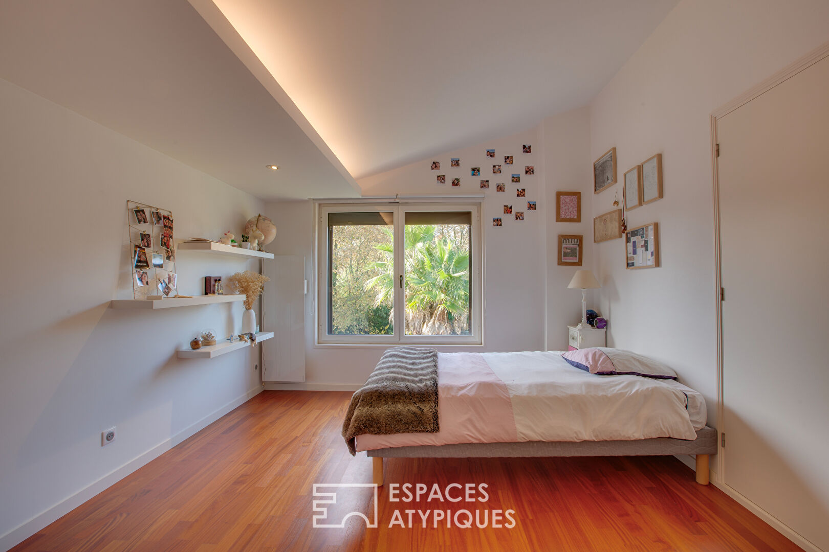 Family architect’s house with a Zen spirit