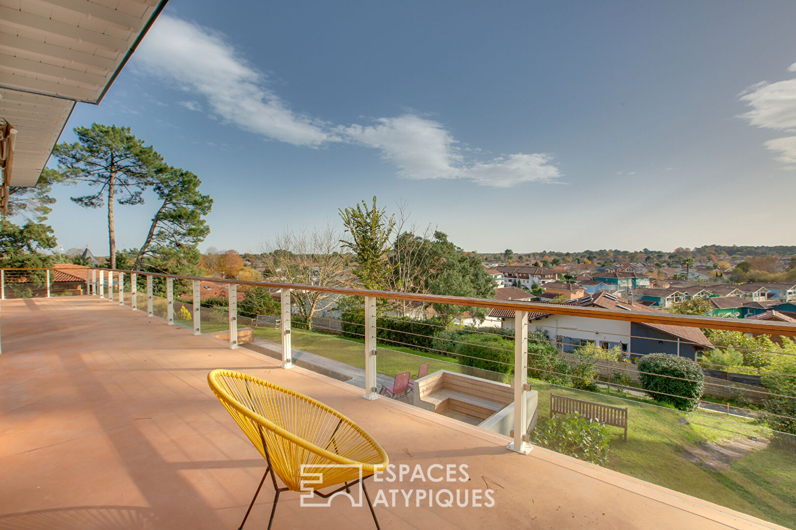 Exceptional property with panoramic views of the Pyrenees