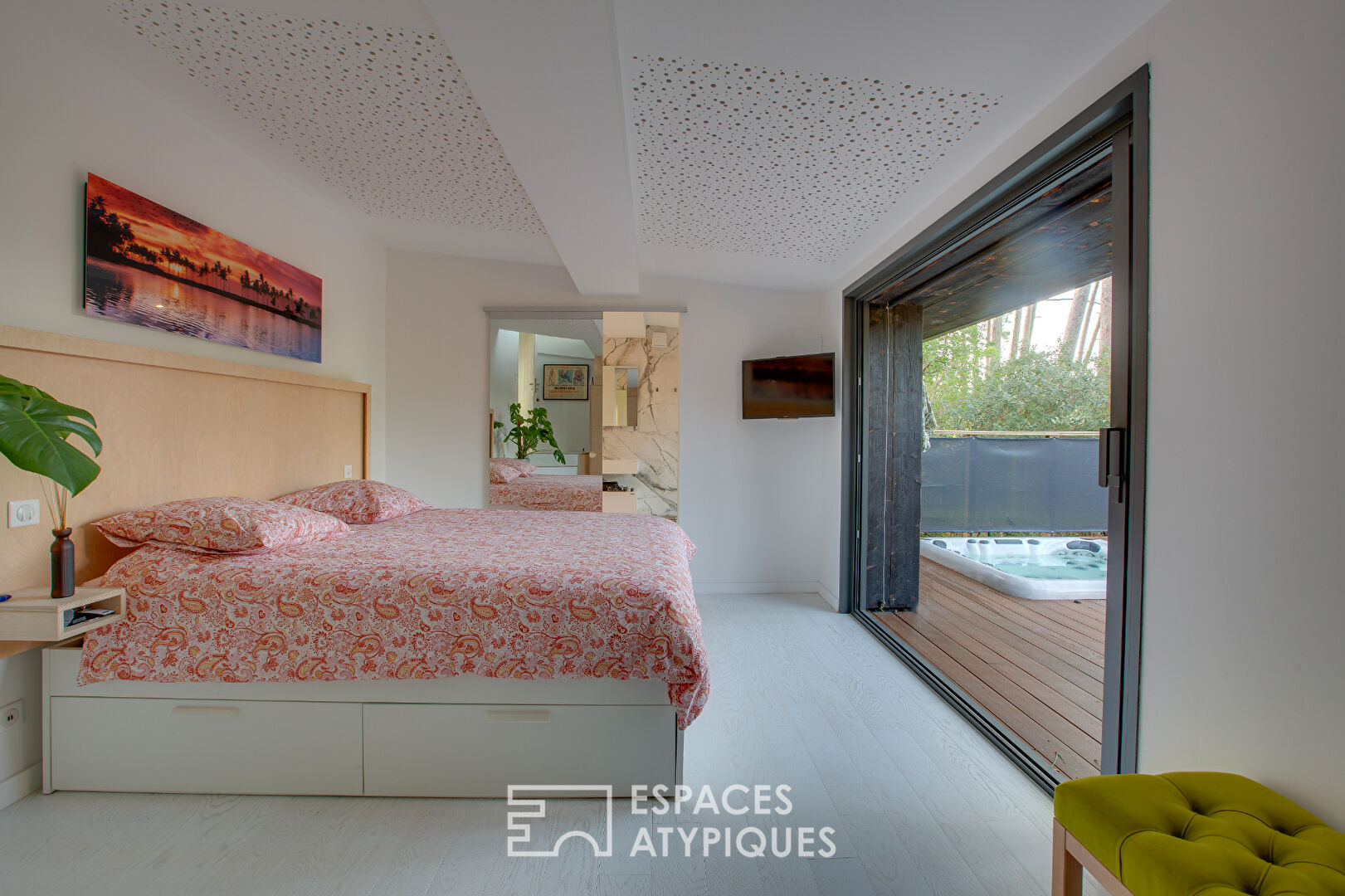 Exceptional property with panoramic views of the Pyrenees