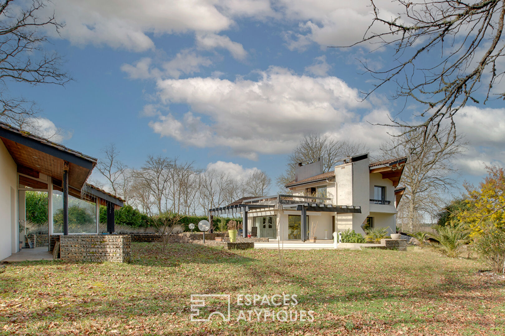 Maison d’architecte aux volumes uniques et géométriques