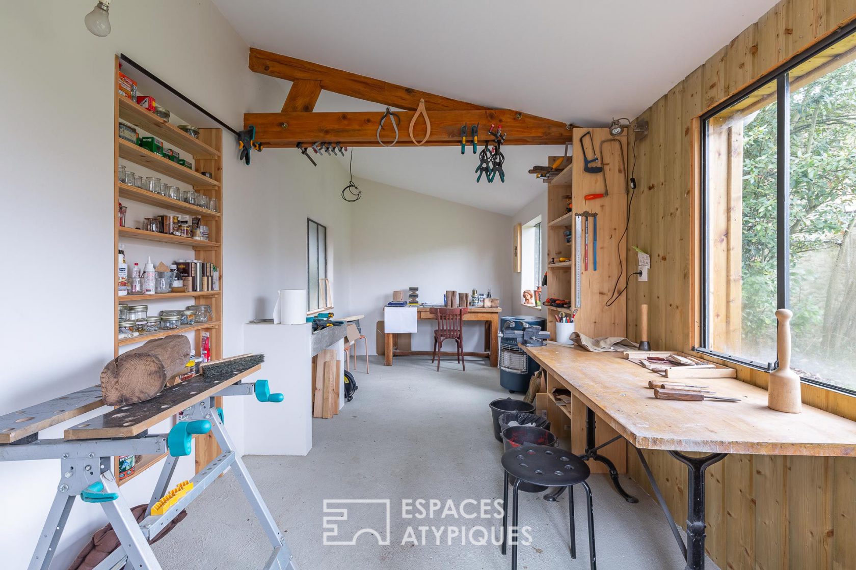 Maison de charme dans son écrin de verdure