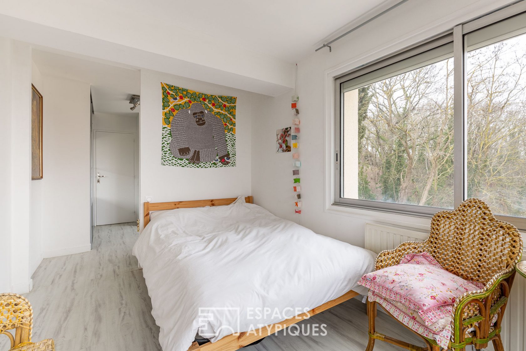 Maison d’architecte des années 80 avec vue