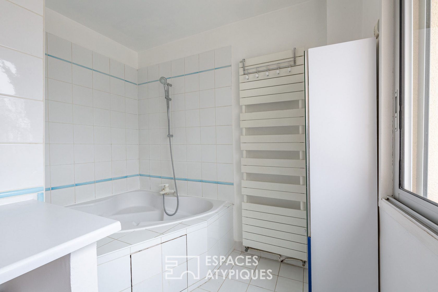 Maison d’architecte des années 80 avec vue