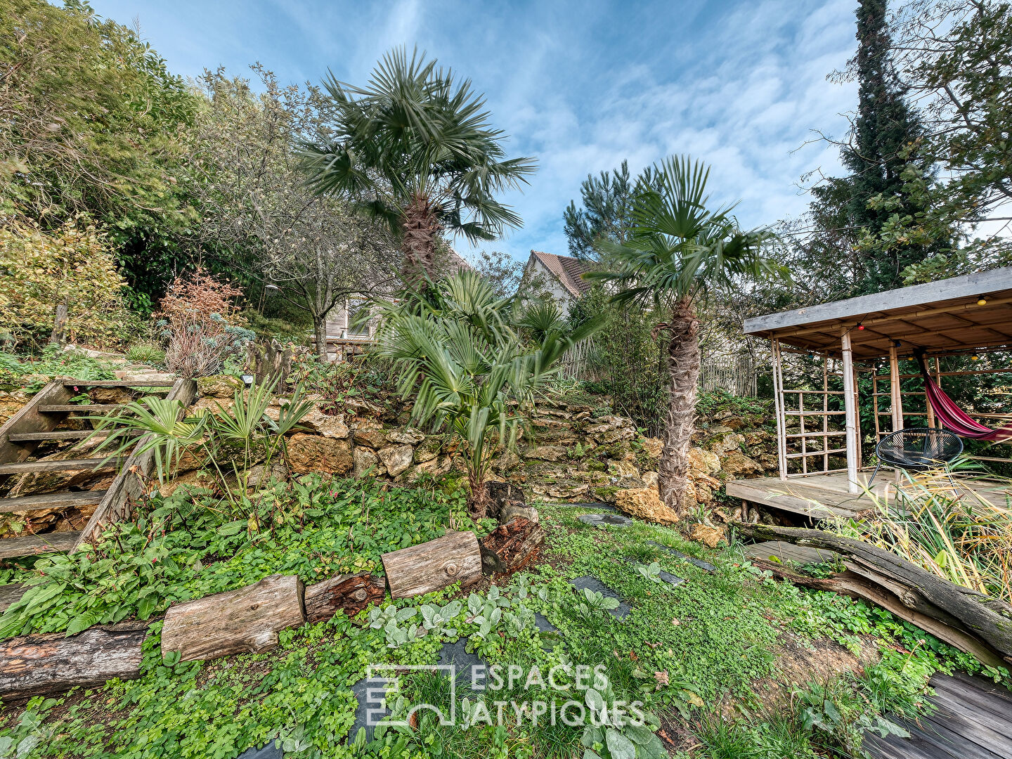 La Maison d’architecte en Bois et son écrin de verdure