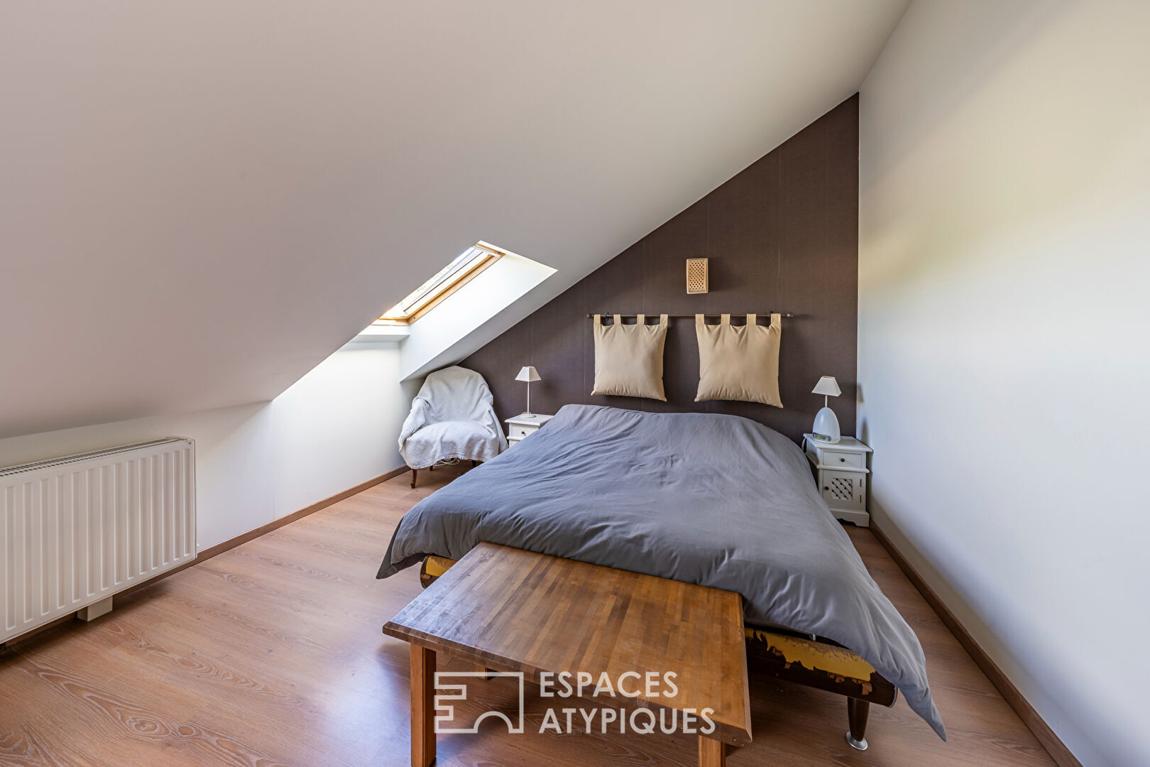 La maison rénovée et son patio