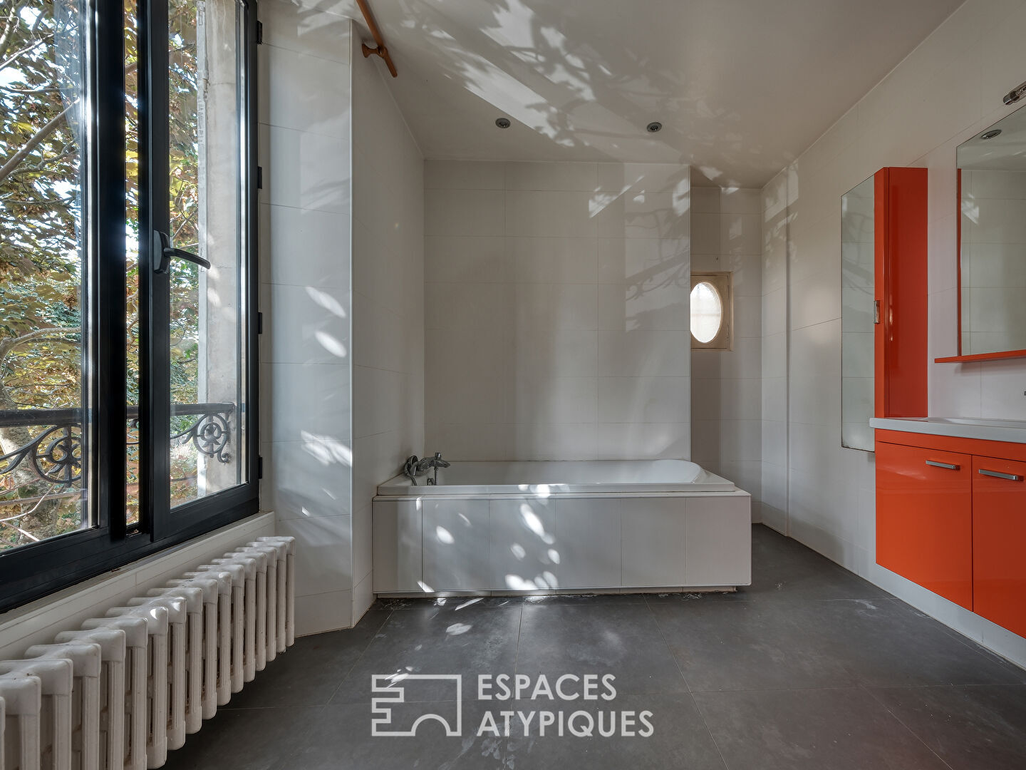 La Maison de famille au coeur de Milly-la-Forêt avec son jardin