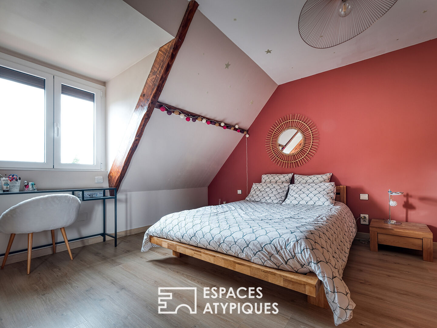 La maison familiale au calme avec sous-sol et jardin verdoyant