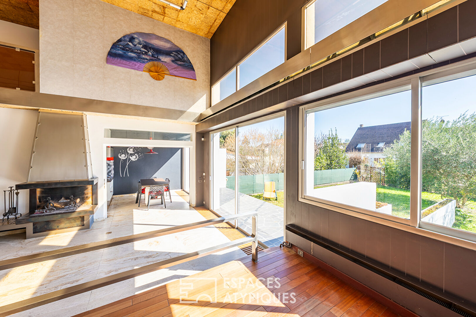 La maison d’architecte lumineuse avec jardin dans un quartier recherché