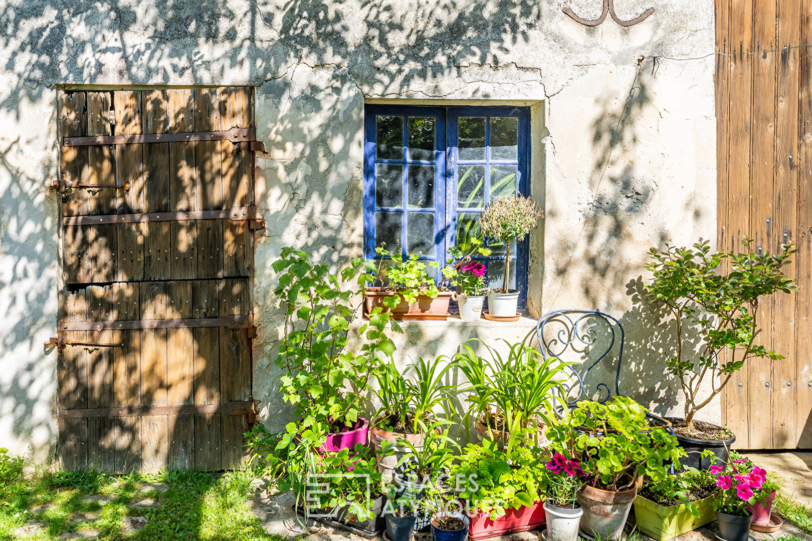 La maison de ville et sa grange à rénover