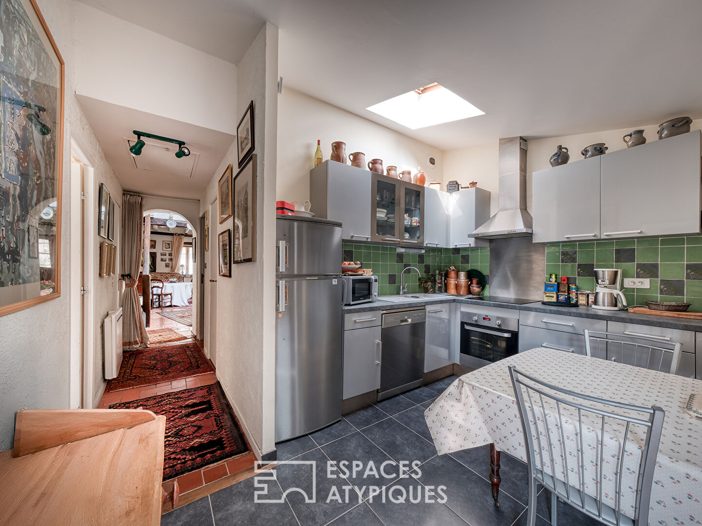 Maison de charme rénovée avec cour au coeur d’Étiolles.