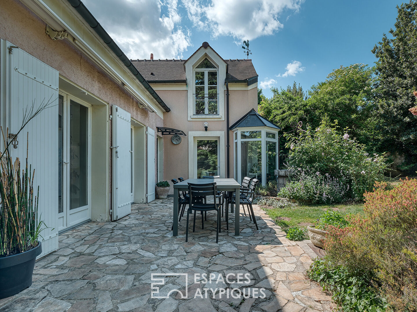 Maison de charme avec jardin arboré au coeur de Morsang-sur-Seine
