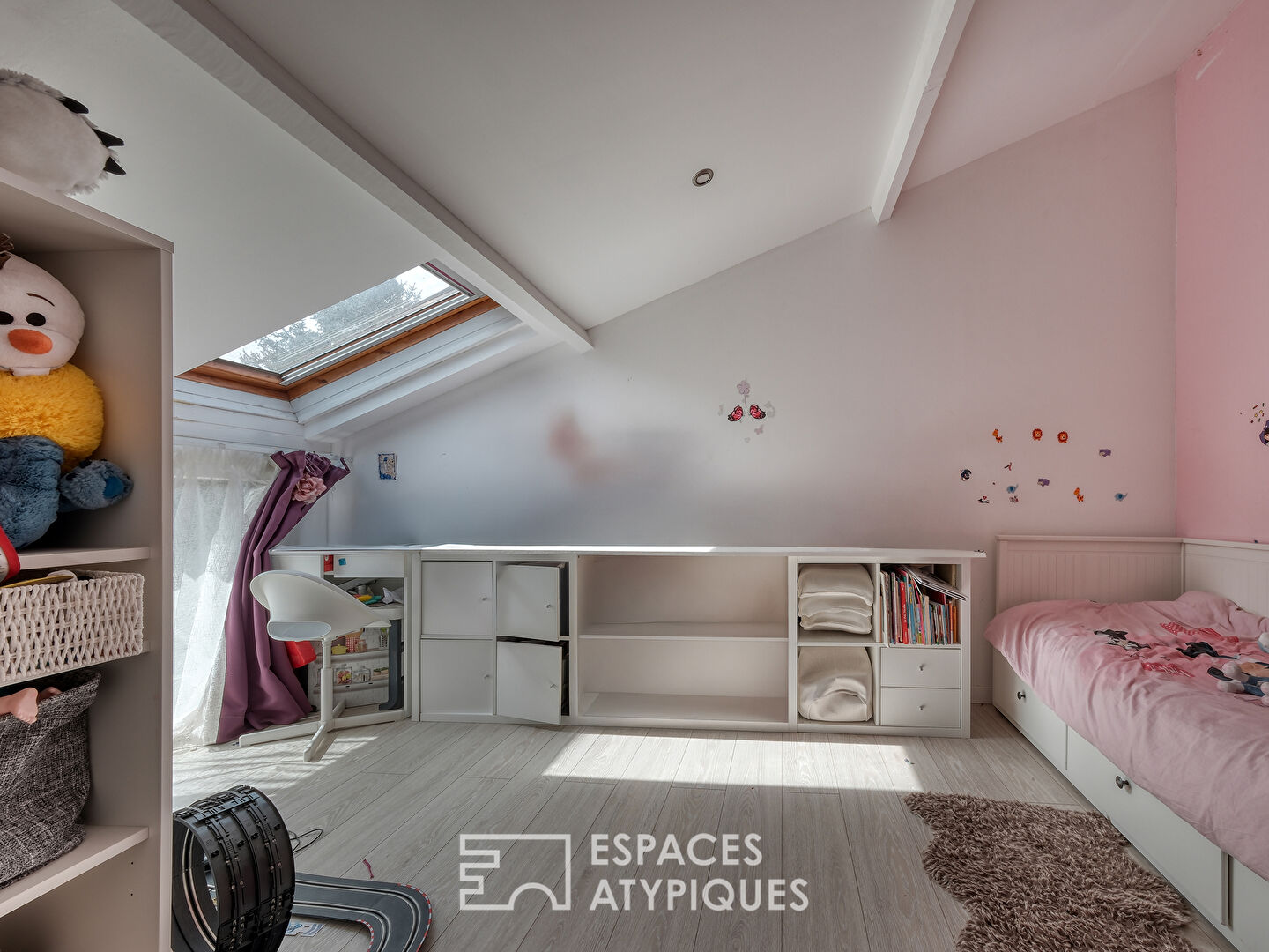 À Boutigny-sur-Essonne, une maison d’architecte entre nature, lumière et vie équestre